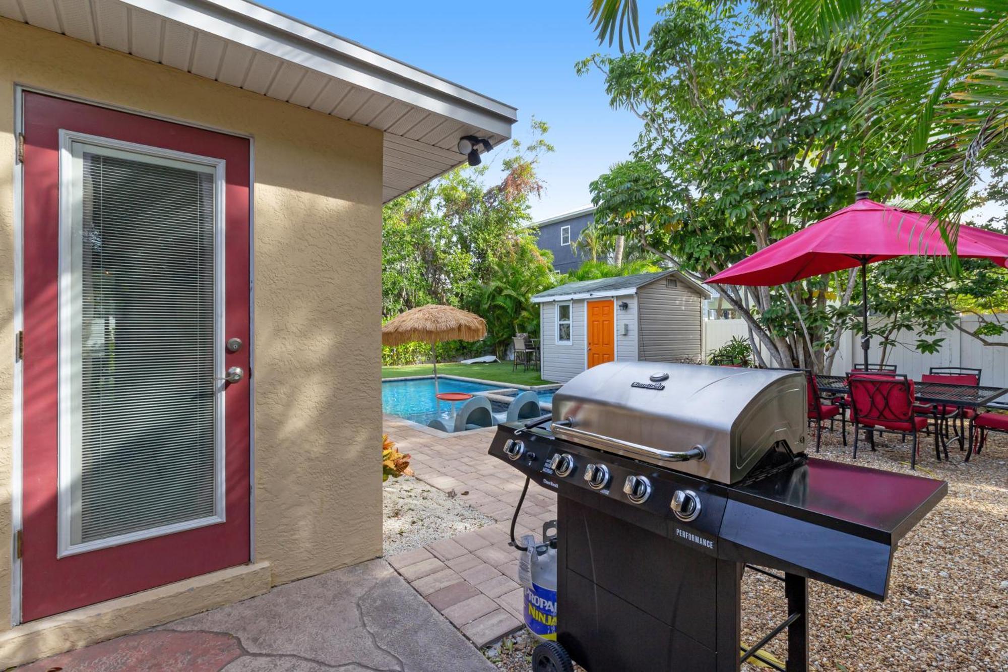 Villa Getaway On Gladiolus Anna Maria Exterior foto